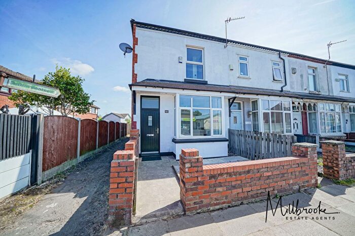 2 Bedroom Terraced House For Sale In Manchester Road, Worsley, M28