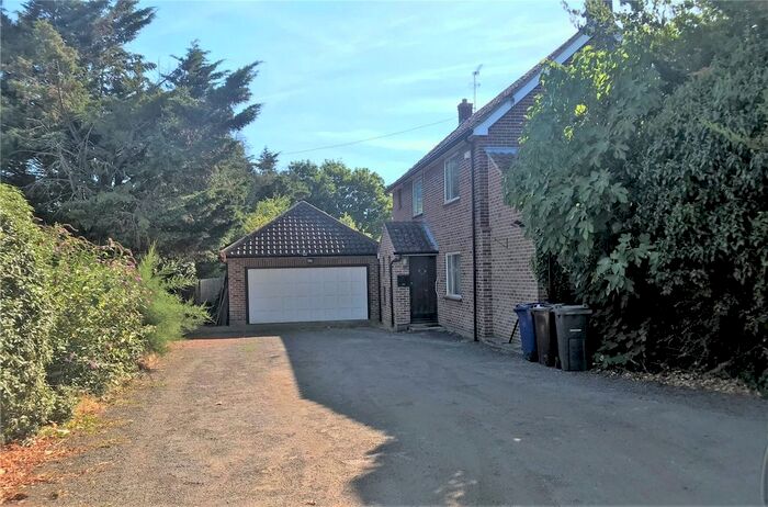 5 Bedroom Detached House To Rent In Fobbing Road, Corringham, Essex, SS17
