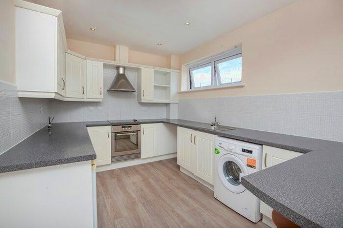 2 Bedroom Flat To Rent In The Waterfront, Selby, YO8