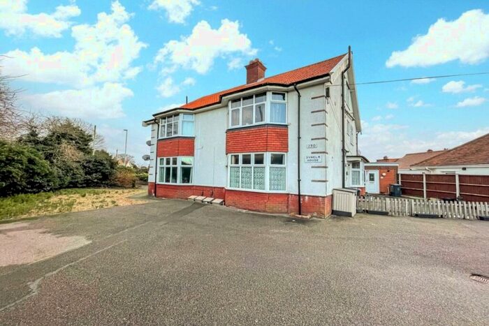 2 Bedroom Flat To Rent In Middleton Road, Gorleston, Great Yarmouth, Norfolk, NR31