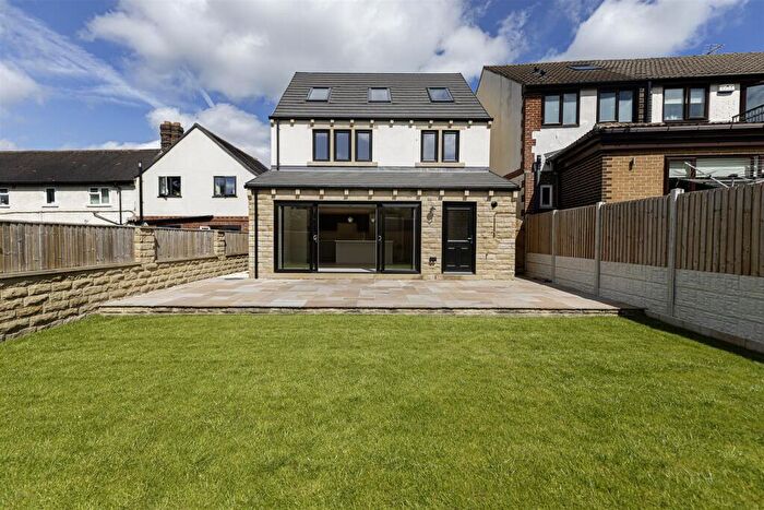 4 Bedroom Detached House For Sale In Drub Lane, Drub, Cleckheaton, BD19