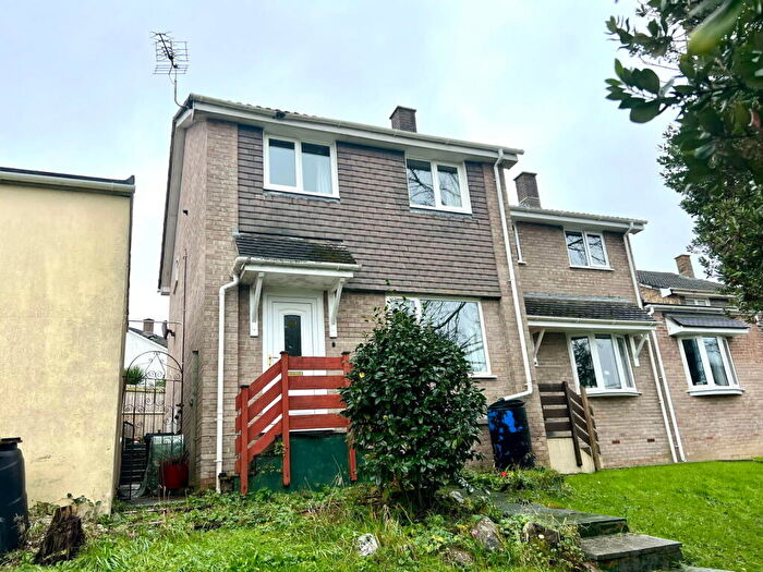 3 Bedroom Semi-Detached House For Sale In Manor View, Par, Cornwall, PL24