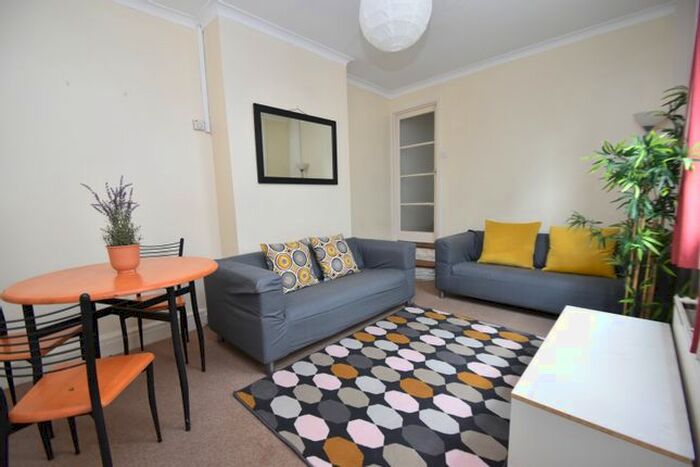 4 Bedroom Property To Rent In Summerfield Avenue, Heath, Cardiff CF14