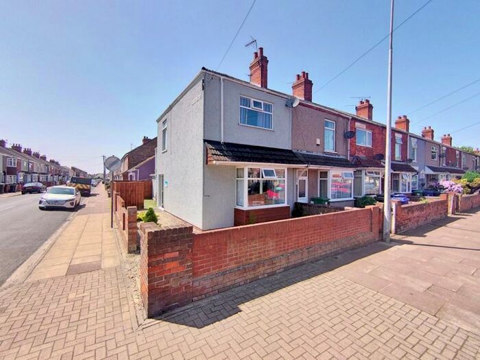 3 Bedroom End Of Terrace House To Rent In Humberstone Road, Grimsby DN32