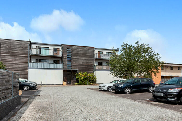 2 Bedroom Flat To Rent In The Courtyard, Beggarwood, Basingstoke, Hampshire, RG22