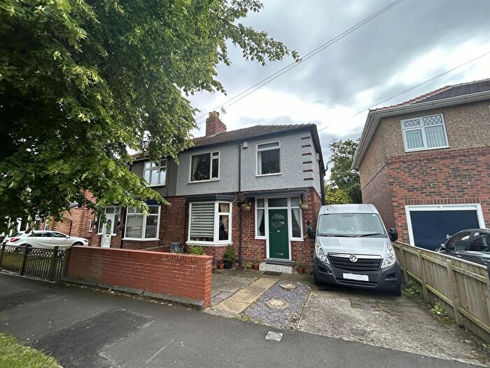 3 Bedroom Semi-Detached House To Rent In Bates Avenue, Darlington, DL3
