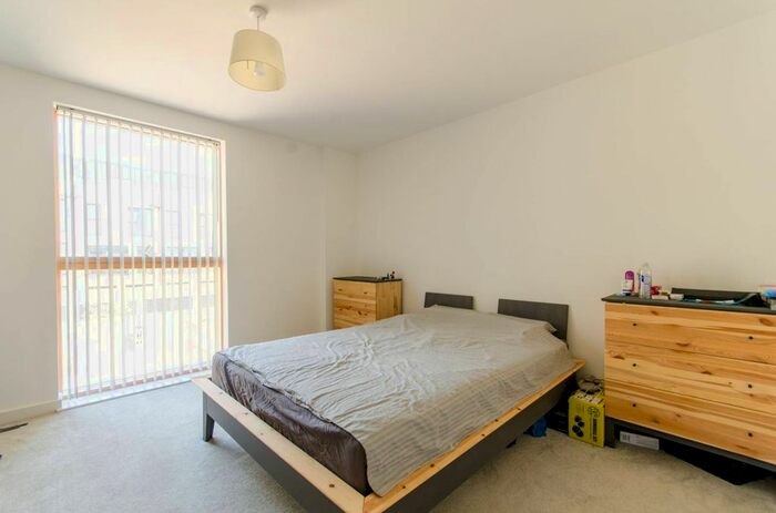1 Bedroom Flat To Rent In Inglis Way, Mill Hill East, London, NW7