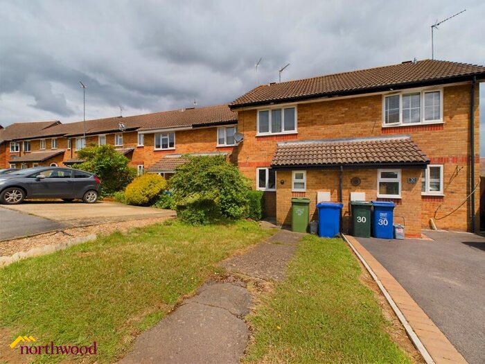 2 Bedroom Terraced House To Rent In Frensham Close, Banbury, OX16