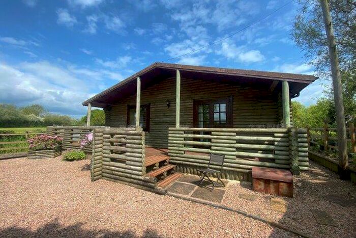 2 Bedroom Bungalow To Rent In Whitford Bridge Road, Bromsgrove, B60