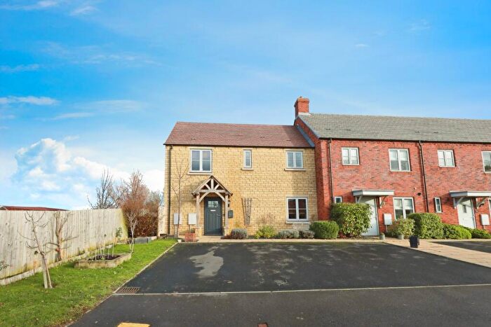 3 Bedroom End Of Terrace House For Sale In Lolium Close, Mickleton, Chipping Campden, Gloucestershire, GL55