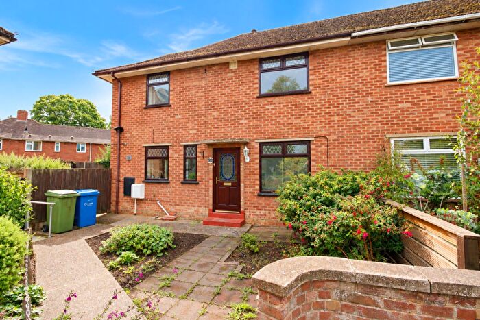 3 Bedroom End Of Terrace House For Sale In Tuckswood Lane, Norwich, NR4