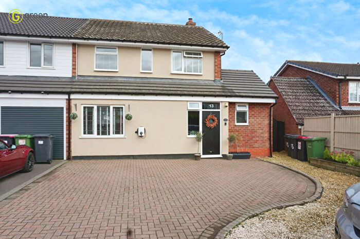 3 Bedroom End Of Terrace House For Sale In Breeden Drive, Curdworth, B76