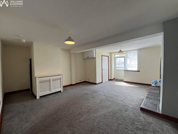 3 Bedroom Terraced House For Sale In High Street, Malltraeth, Anglesey, LL62
