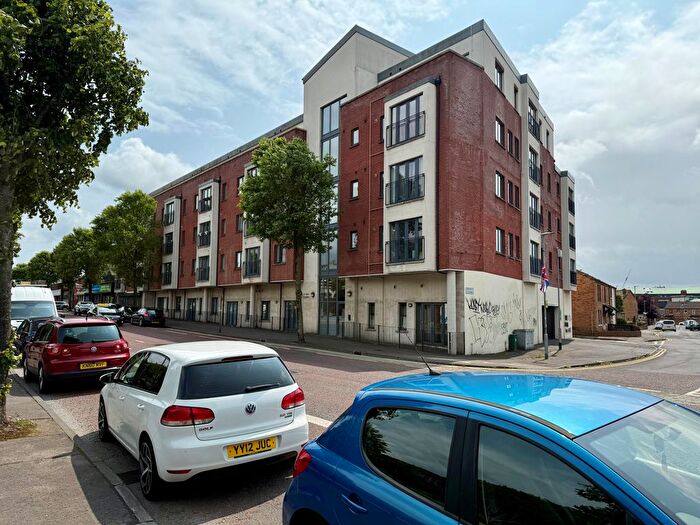 2 Bedroom Flat To Rent In Brown Square, Peters Hill, Belfast, BT13
