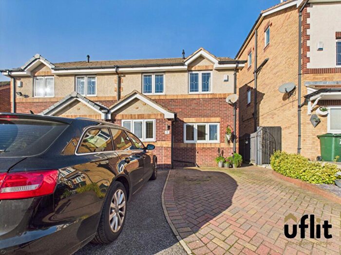 3 Bedroom Semi Detached House For Sale In Park Hill Gardens, Swallownest, Sheffield, S26