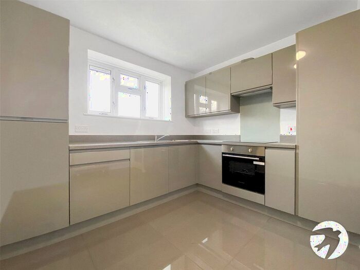 1 Bedroom Flat To Rent In Chorley Wood Crescent, Orpington, BR5
