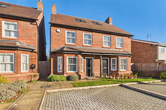 3 Bedroom Semi Detached House For Sale In Westborough Road, Maidenhead, Berkshire, SL6