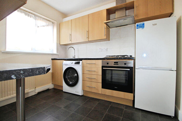 1 Bedroom Flat To Rent In Alicia Gardens, Kenton, Harrow, HA3