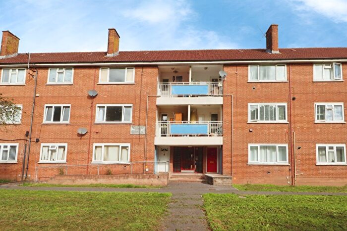 2 Bedroom Flat For Sale In Heol Trelai, Cardiff, CF5