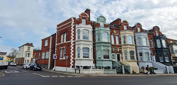 1 Bedroom Apartment To Rent In Victoria Road North, Southsea, PO5