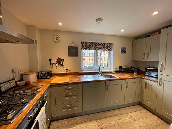 2 Bedroom Flat To Rent In Osprey Avenue, Seaton, Devon, EX12