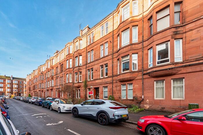 1 Bedroom Apartment To Rent In Fairlie Park Drive, Flat -, Partick, Glasgow, G11