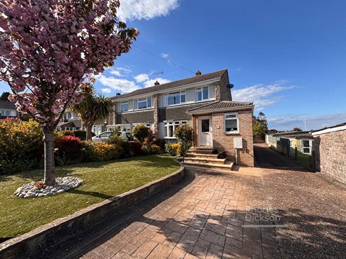 3 Bedroom Semi Detached House For Sale In Sydney Close, Newport, Isle Of Wight, PO30