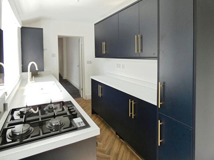 3 Bedroom Terraced House To Rent In High Street, Mansfield Woodhouse, NG19