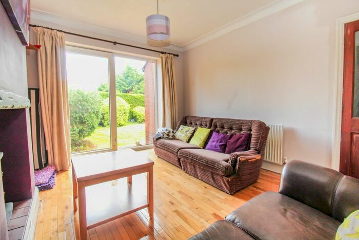 4 Bedroom Semi-Detached House To Rent In Trelawn Crescent, Headingley, Leeds, LS6