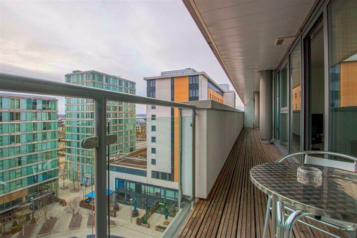 2 Bedroom Apartment To Rent In Dakota House, Central Milton Keynes, Central Milton Keynes, MK9