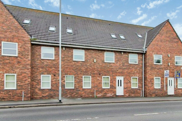 3 Bedroom Maisonette To Rent In Dean Court, Blyth, NE24