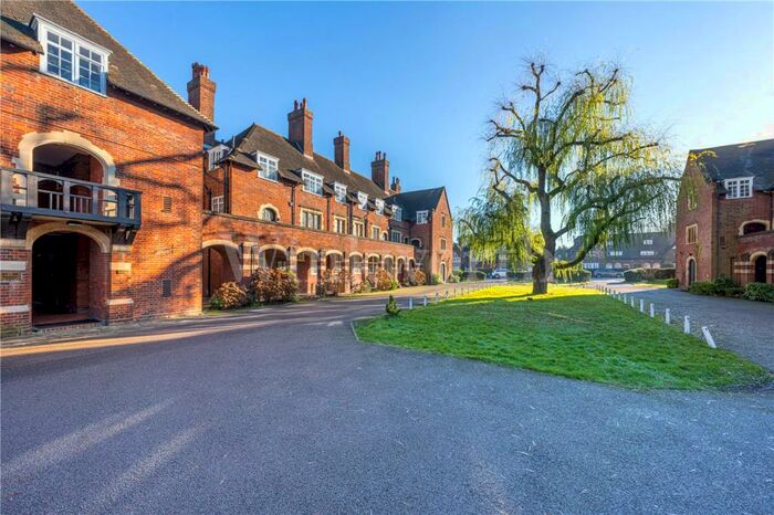 1 Bedroom Apartment To Rent In Meadway, London, NW11