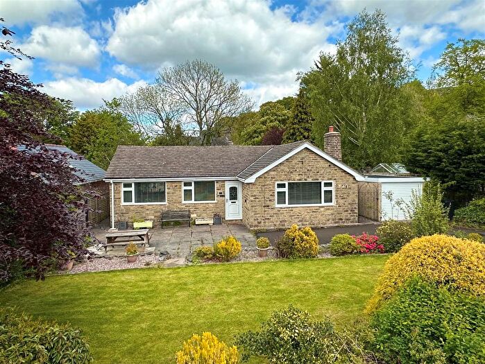 3 Bedroom Bungalow For Sale In Ridge Lane, Combs, High Peak, SK23