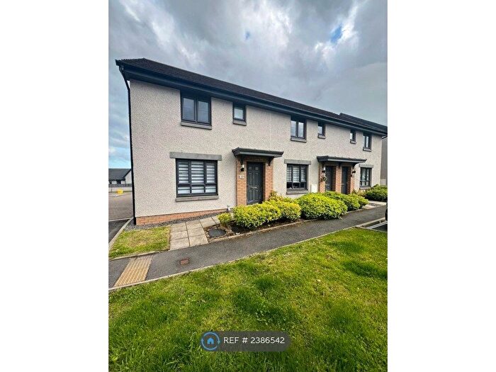 3 Bedroom End Of Terrace House To Rent In Burnett Drive, Aberdeen, AB15