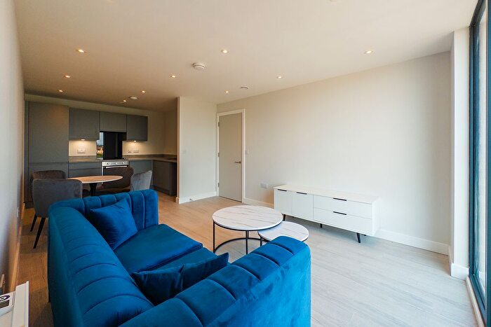 2 Bedroom Flat To Rent In Regent Plaza, Block B, Oldfield Road, Salford, M5