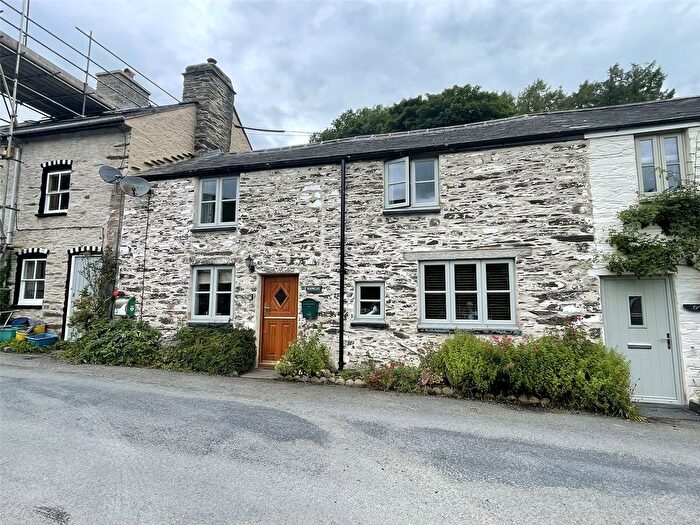 3 Bedroom Terraced House For Sale In Abercegir, Machynlleth, Powys, SY20