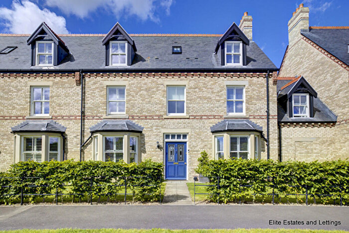 5 Bedroom Terraced House For Sale In Lambton Park, Chester Le Street, DH3