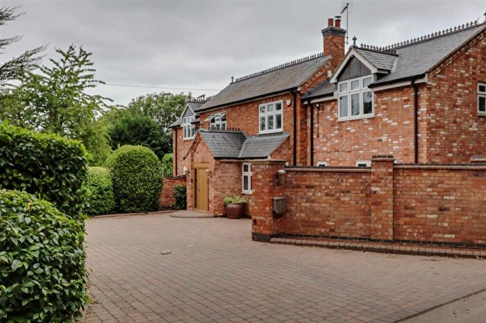 5 Bedroom Detached House For Sale In Workhouse Lane, Burbage, LE10