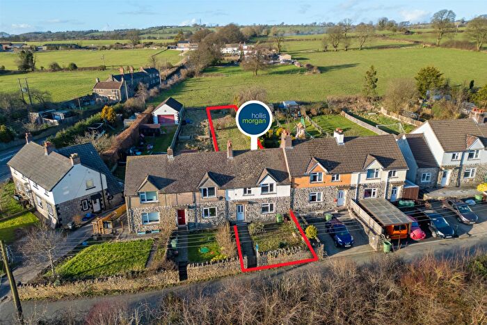 3 Bedroom Terraced House For Sale In Updating | Large Garden | Shepton Mallet, BA4