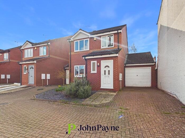 3 Bedroom Link Detached House For Sale In Ludlow Road, Earlsdon, Coventry, CV5