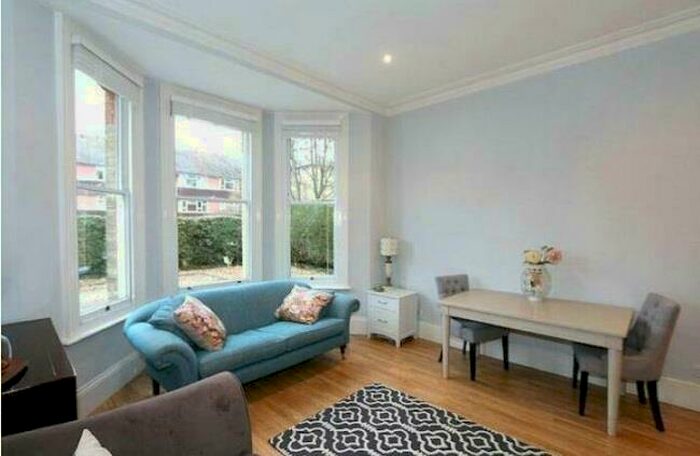 1 Bedroom Apartment To Rent In Surbiton, Surrey, KT5