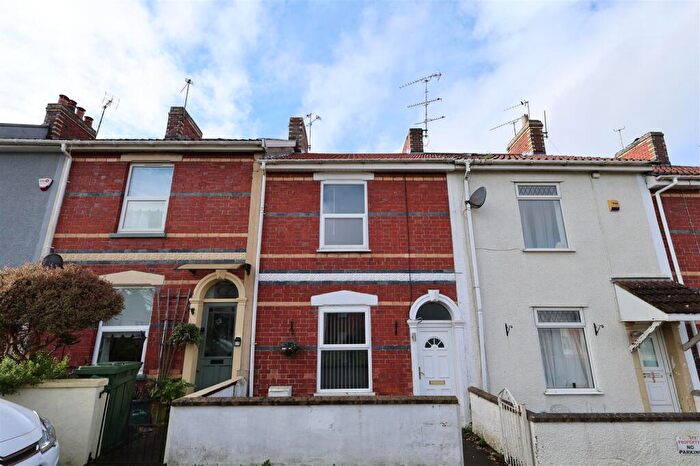 2 Bedroom Terraced House For Sale In Brighton Place, Kingswood, Bristol, BS15