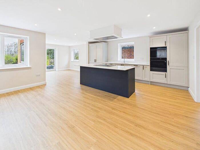 4 Bedroom Detached House For Sale In High Street, Great Paxton, St Neots, PE19