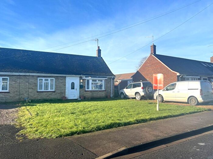 2 Bedroom Semi-Detached Bungalow For Sale In West Drive, March, Cambs., PE15