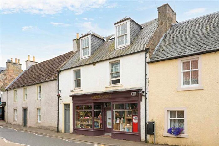 2 Bedroom Apartment For Sale In High Street, Aberdour, KY3