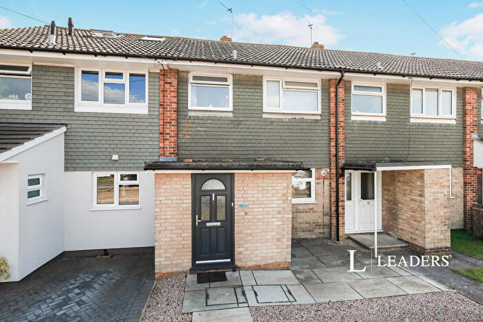 3 Bedroom Terraced House To Rent In Winkney Road, BN22