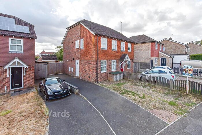 2 Bedroom Semi Detached House For Sale In Ufton Close, Maidstone, Kent, ME15
