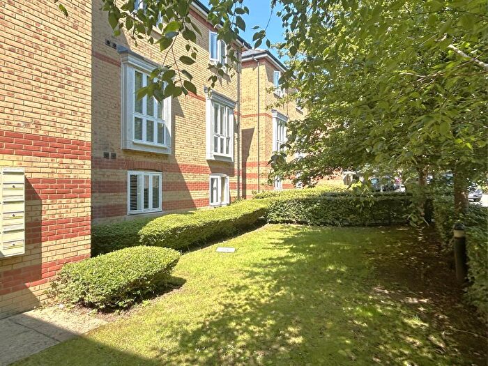 2 Bedroom Apartment For Sale In Chapman Way, Haywards Heath, RH16