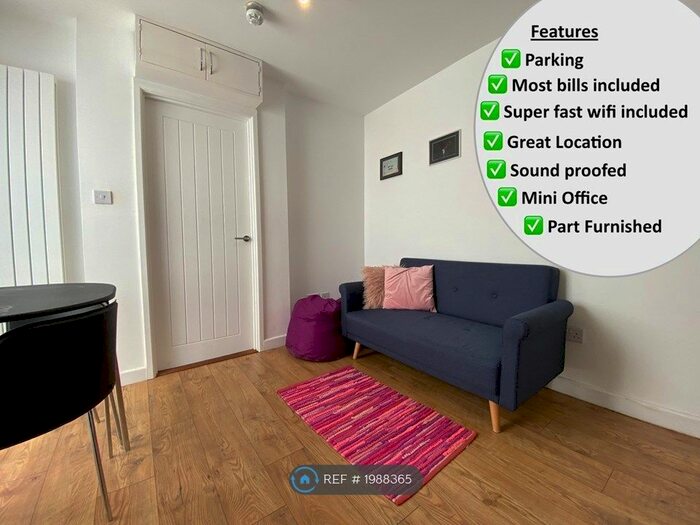 1 Bedroom Flat To Rent In Bay View Terrace, Newquay, TR7
