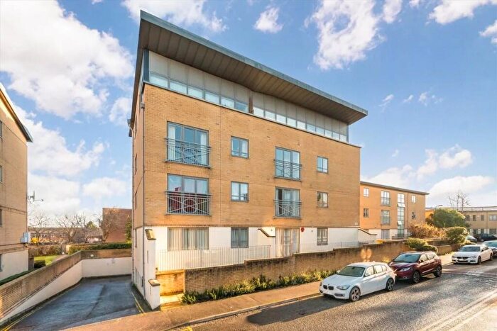 2 Bedroom Apartment To Rent In Sovereign Place, Harrow, Middlesex, HA1